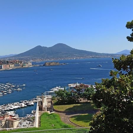 Monocamera Con Terrazzogiardino -Studette -Zona Panoramica Posillipo Неаполь Экстерьер фото