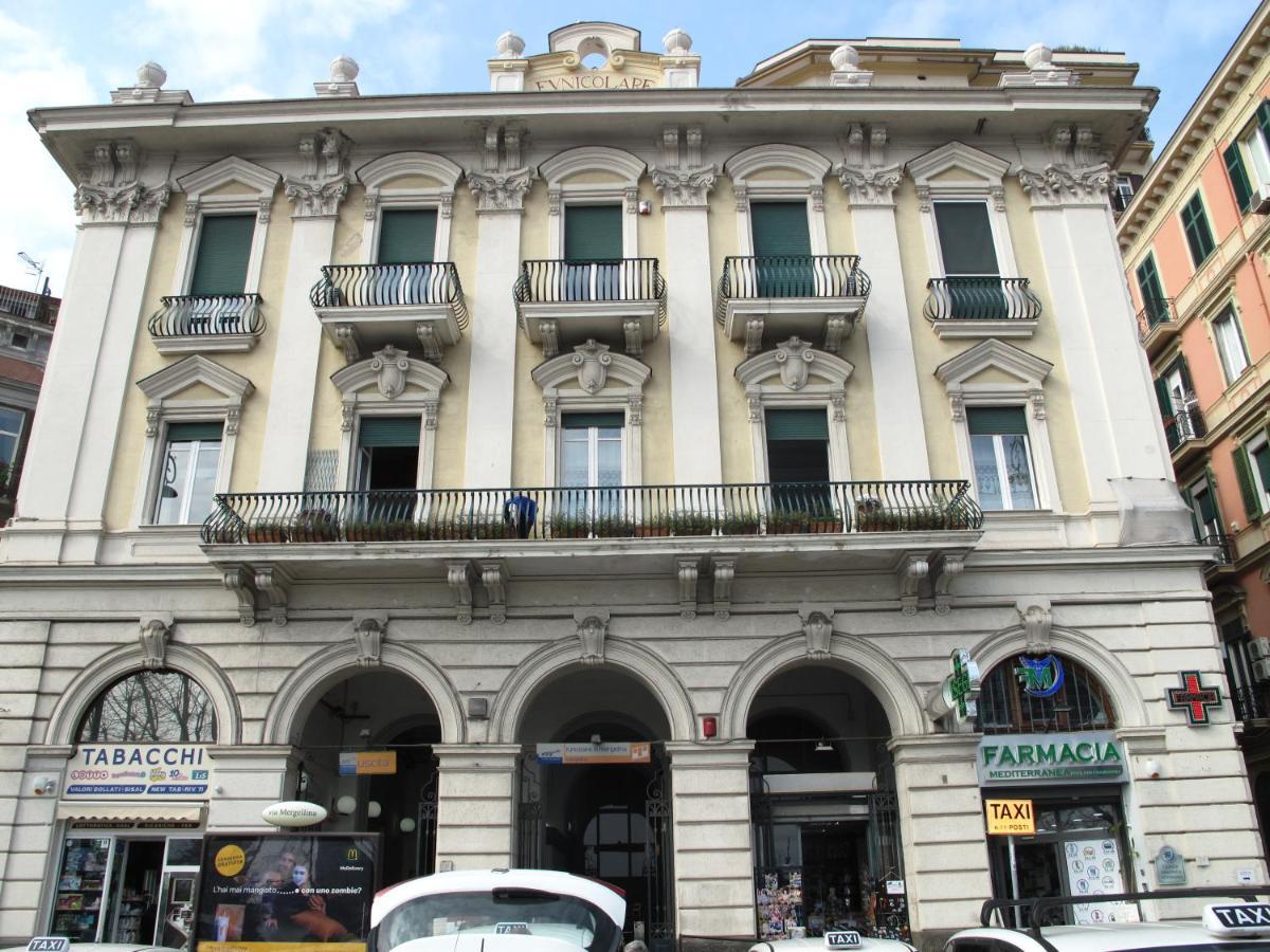 Monocamera Con Terrazzogiardino -Studette -Zona Panoramica Posillipo Неаполь Экстерьер фото